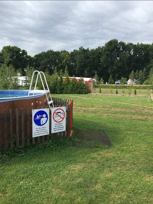 Einem Ort wurde ein Foto hinzugefügt