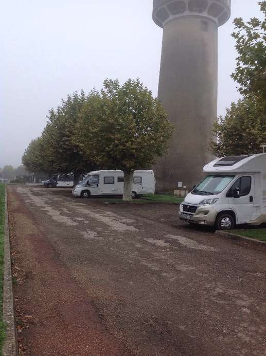 Einem Ort wurde ein Foto hinzugefügt
