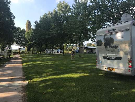 Een foto toegevoegd aan een locatie