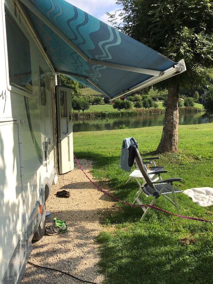 Aire de Camping-Car Village de Bonac-sur-Lez
