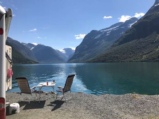 Een foto toegevoegd aan een locatie