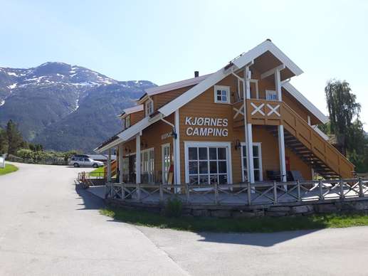Een foto toegevoegd aan een locatie