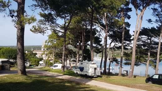 Added a photo to a location