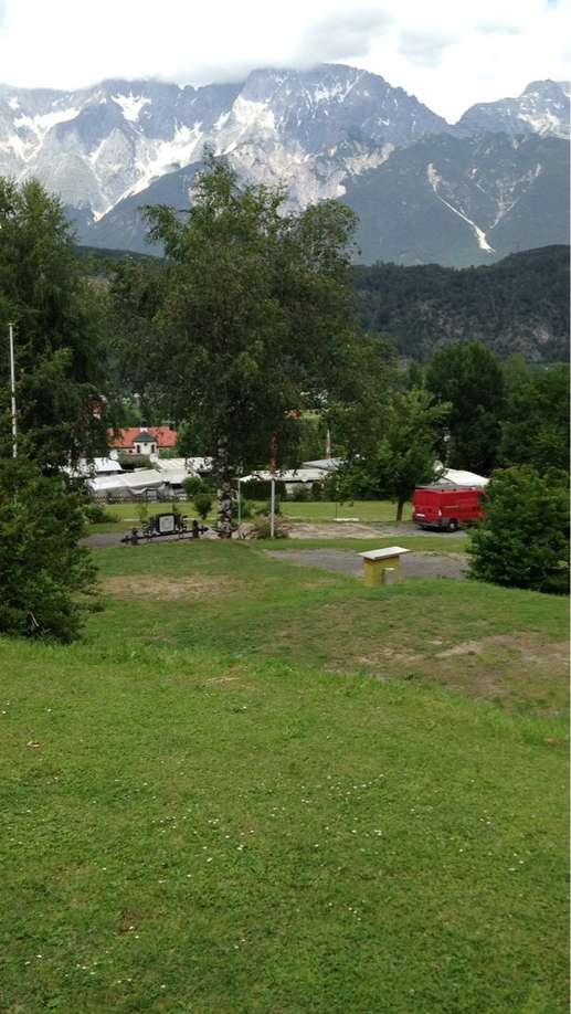 Einem Ort wurde ein Foto hinzugefügt