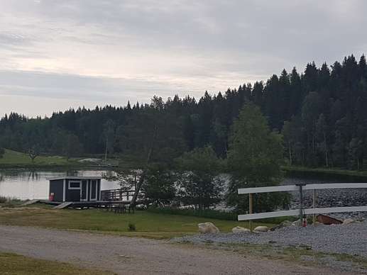 Einem Ort wurde ein Foto hinzugefügt