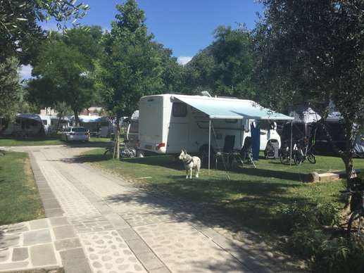 Een foto toegevoegd aan een locatie