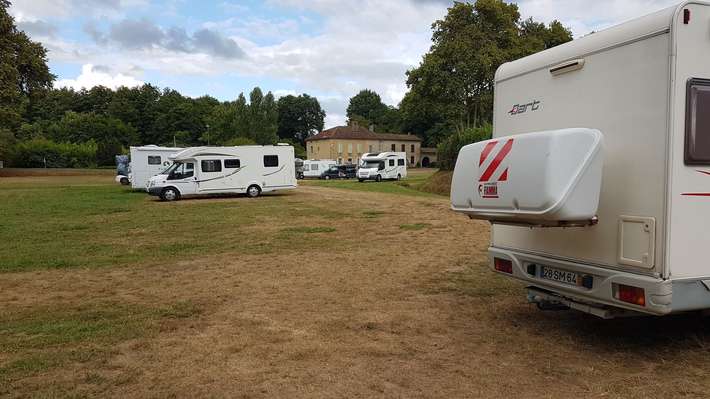 Aire de Camping-Car Bastide
