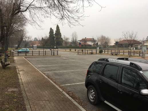 Added a photo to a location