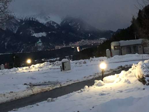 Einem Ort wurde ein Foto hinzugefügt