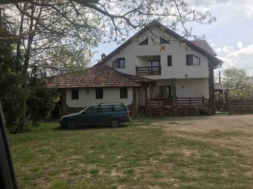 Einem Ort wurde ein Foto hinzugefügt