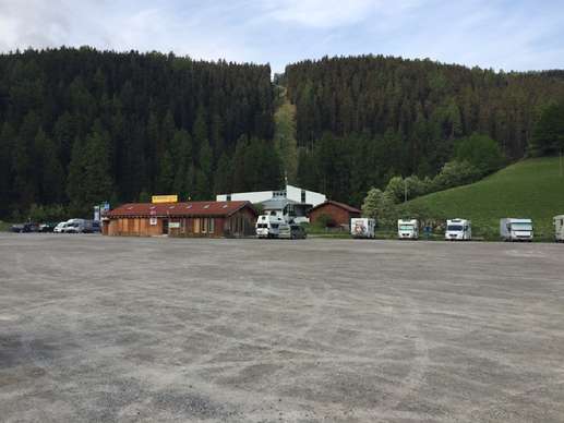 Einem Ort wurde ein Foto hinzugefügt