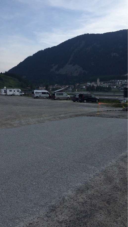 Einem Ort wurde ein Foto hinzugefügt