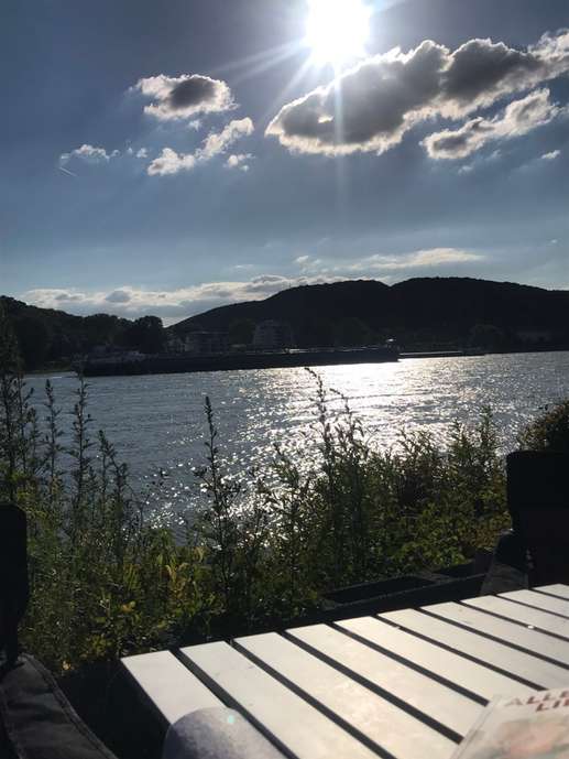 Einem Ort wurde ein Foto hinzugefügt