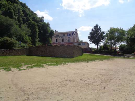 Added a photo to a location