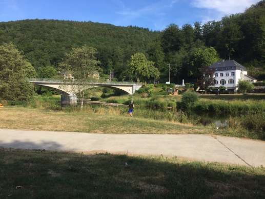 Einem Ort wurde ein Foto hinzugefügt