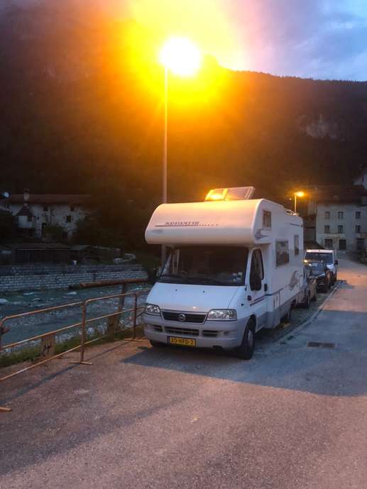 Aggiunta una foto a una posizione