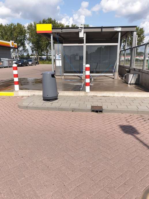 Added a photo to a location