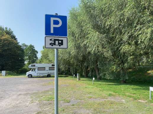 Einem Ort wurde ein Foto hinzugefügt