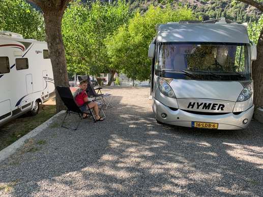 Einem Ort wurde ein Foto hinzugefügt