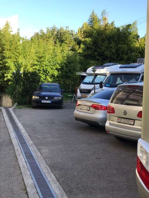 Einem Ort wurde ein Foto hinzugefügt