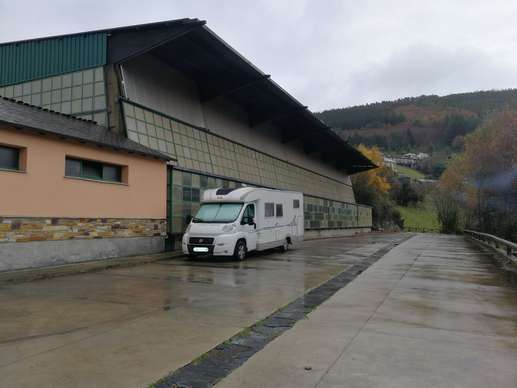 Einem Ort wurde ein Foto hinzugefügt