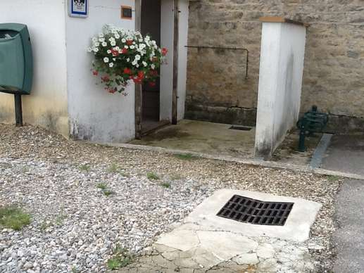 Added a photo to a location