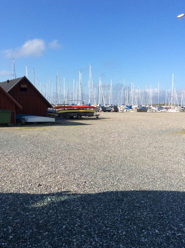 Nappedam Lystbådehavns autocamperplads - Nappedam Bådelaug
