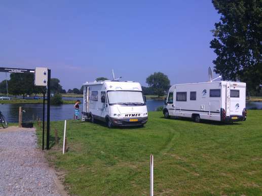 Een foto toegevoegd aan een locatie