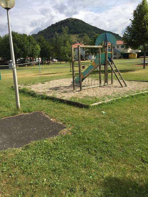 Einem Ort wurde ein Foto hinzugefügt
