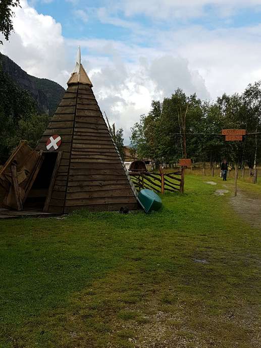 Einem Ort wurde ein Foto hinzugefügt