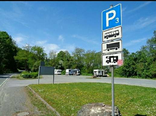 Einem Ort wurde ein Foto hinzugefügt