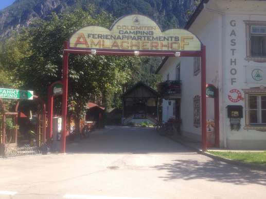 Einem Ort wurde ein Foto hinzugefügt
