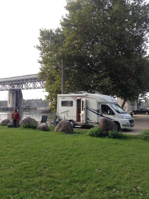 Einem Ort wurde ein Foto hinzugefügt