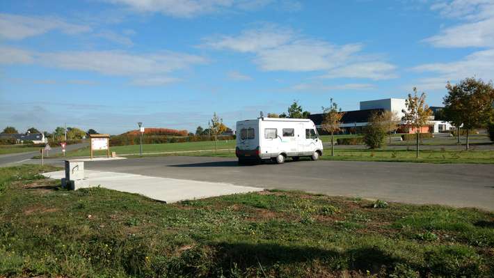 Aire de Camping-car Le Louroux