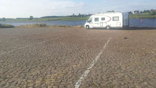 Een foto toegevoegd aan een locatie