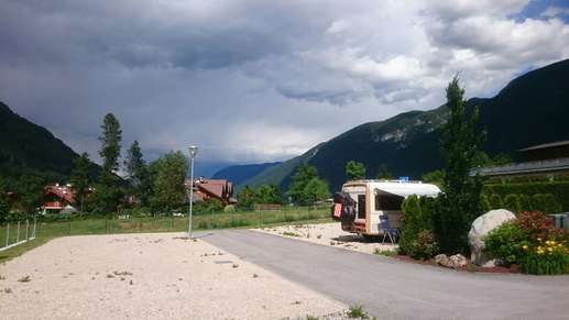 Einem Ort wurde ein Foto hinzugefügt