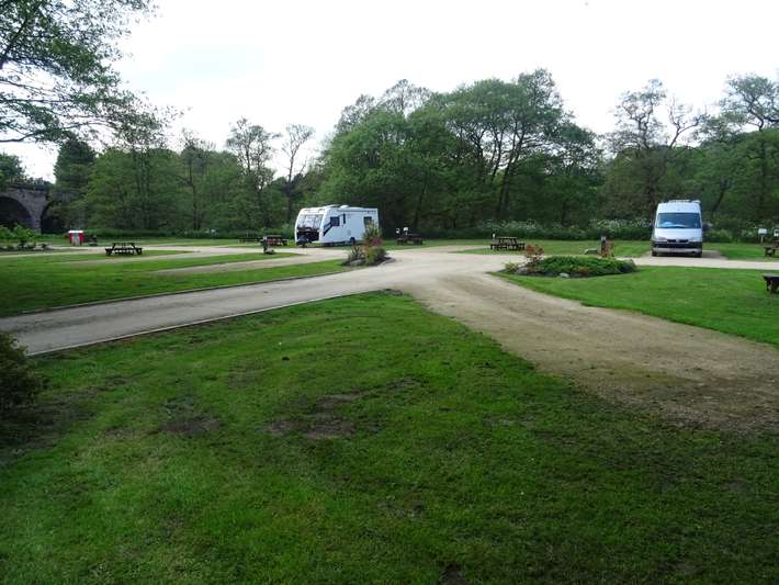 Grouse and Claret Hotel and Caravanpark