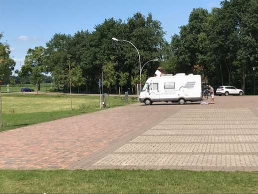 Einem Ort wurde ein Foto hinzugefügt
