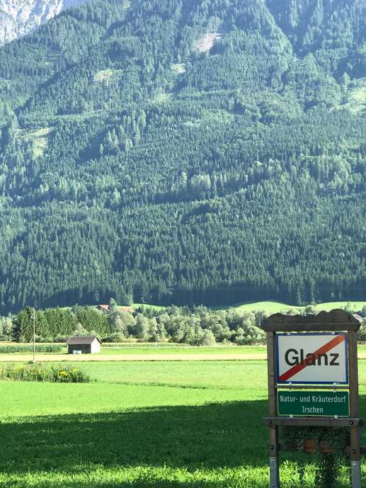 Einem Ort wurde ein Foto hinzugefügt