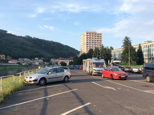 Einem Ort wurde ein Foto hinzugefügt