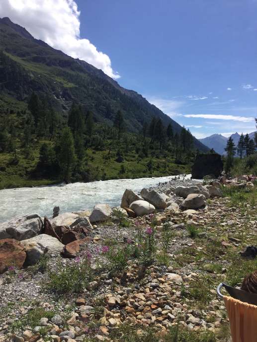 Added a photo to a location