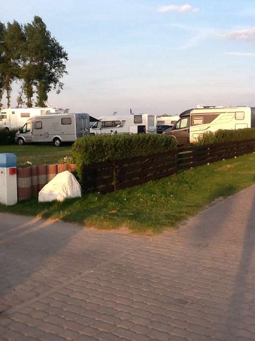 Einem Ort wurde ein Foto hinzugefügt