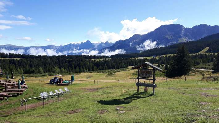 Area attrezzato Camper Lavazé