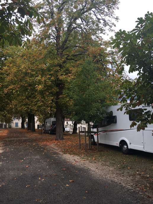 Einem Ort wurde ein Foto hinzugefügt