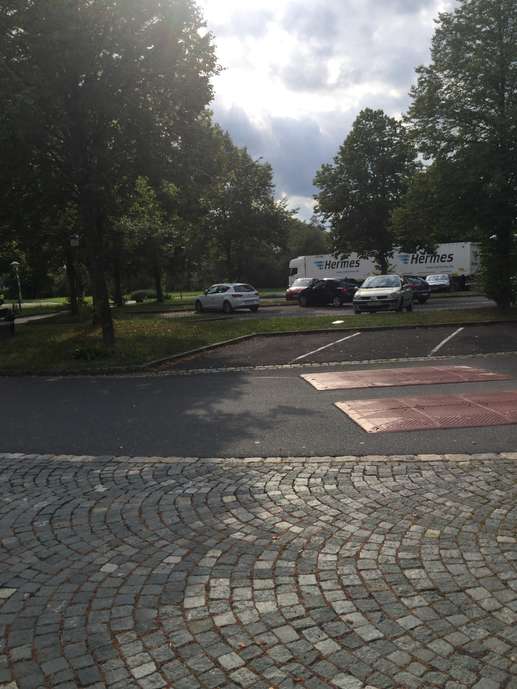 Einem Ort wurde ein Foto hinzugefügt