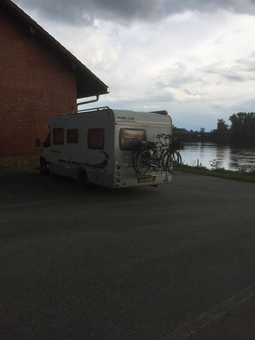 Een foto toegevoegd aan een locatie