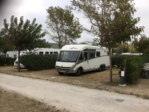 Einem Ort wurde ein Foto hinzugefügt