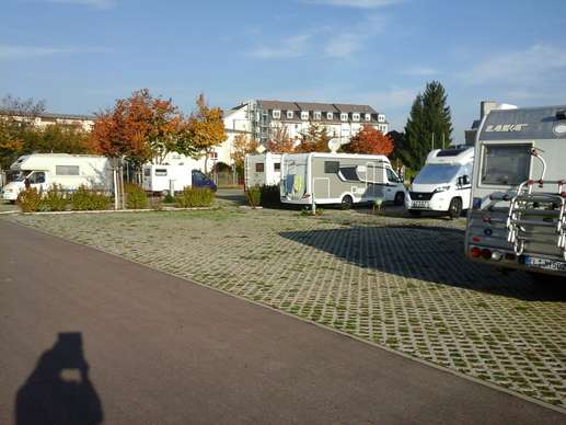 Einem Ort wurde ein Foto hinzugefügt