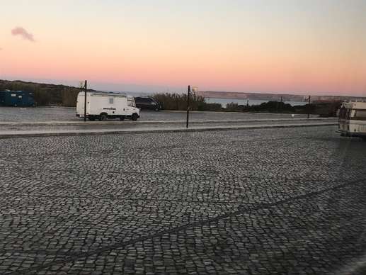 Einem Ort wurde ein Foto hinzugefügt