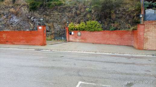 Added a photo to a location